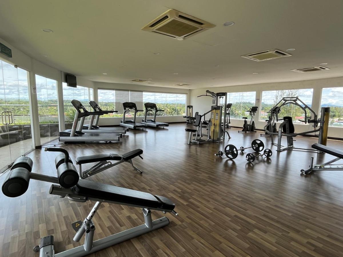 Sg Resort Residence - Beach & Waterpark Kuantan Ngoại thất bức ảnh